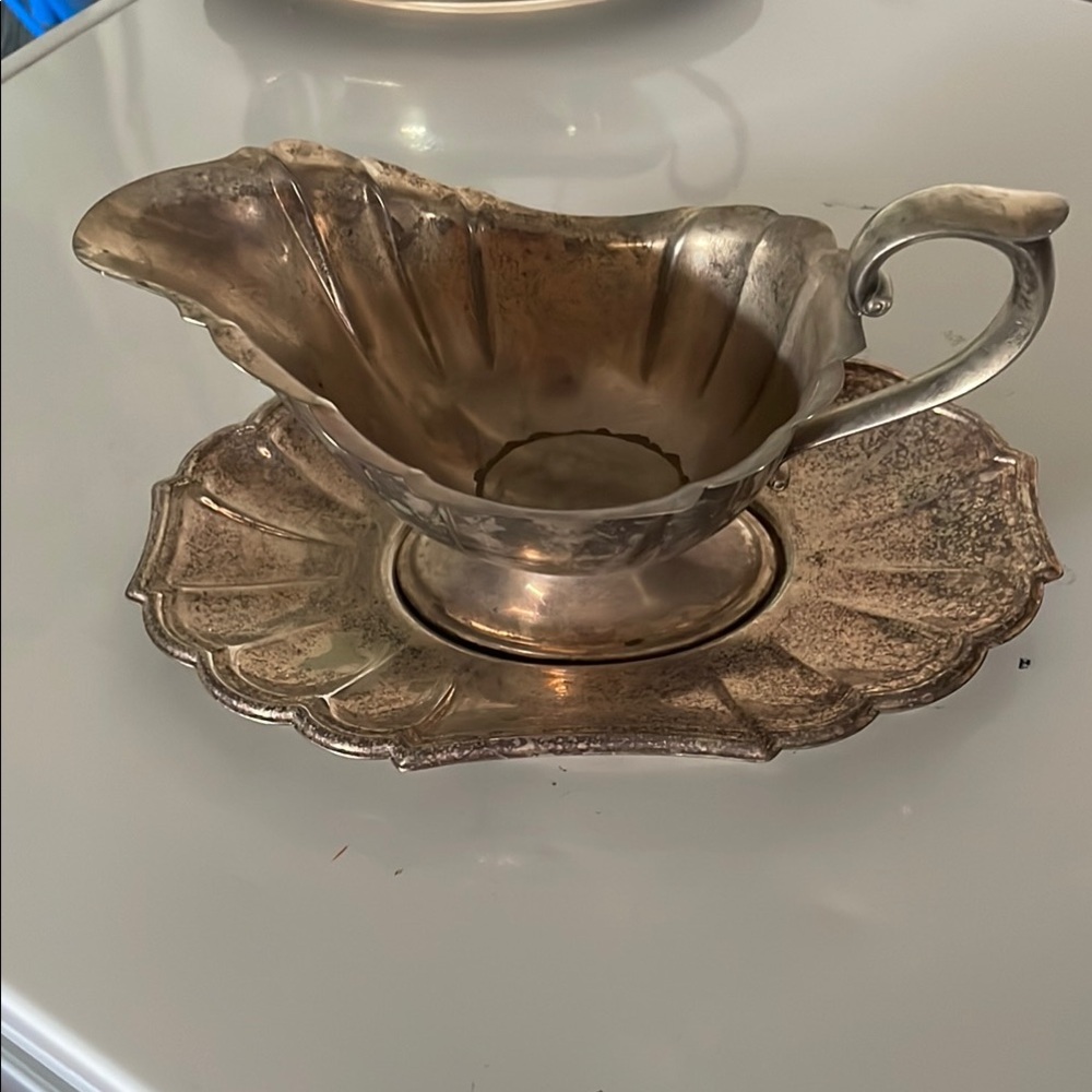 Elegant Gorham Heritage Silver Gravy Boat with Tray